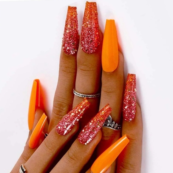 24 pcs press on nails (200) - Picture 5 of 7